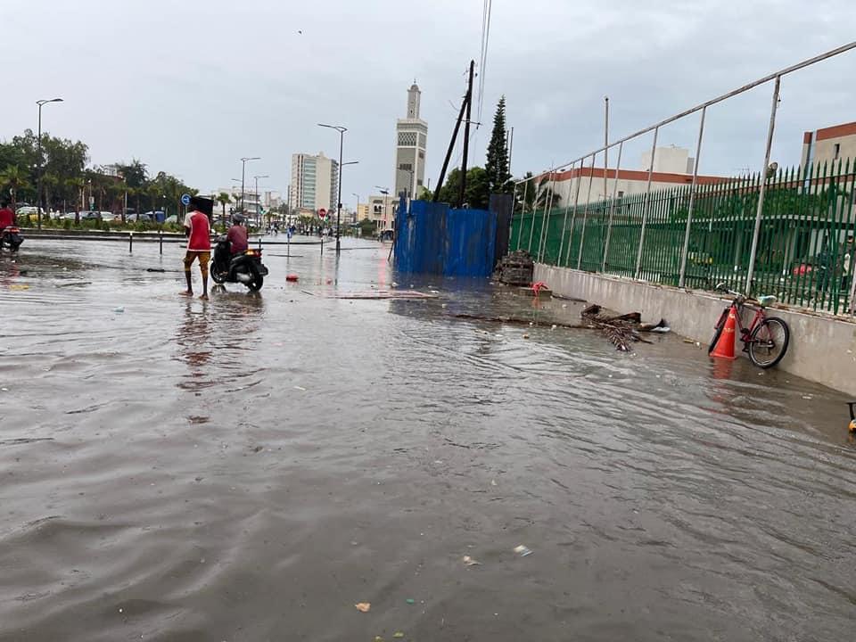 Dakar : Inondations dans les rues de la Médina et des Allées du Centenaire suite à la pluie Dakar : Inondations dans les rues de la Médina et des Allées du Centenaire suite à la pluie