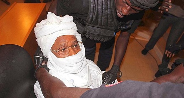 Hissène Habré aux gardes pénitentiaires: «Dégagez, mercenaires!»