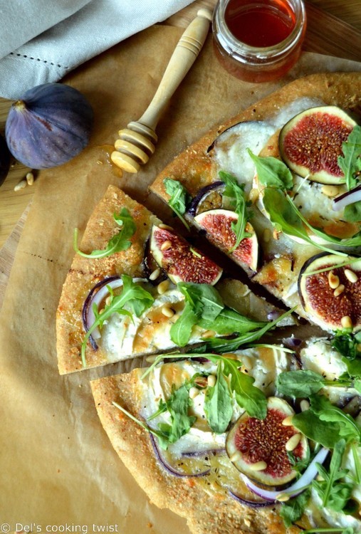 Recette Pizza aux figues et au chèvre à la farine complète