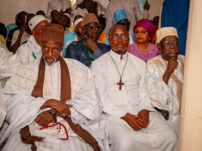 Photos/ Jean Baptiste TINE, Ministre de l’Intérieur et de la Sécurité publique au nouveau Gouverneur de Saint-Louis : "Votre expérience est un atout précieux pour la région" Photos/ Jean Baptiste TINE, Ministre de l’Intérieur et de la Sécurité publique au nouveau Gouverneur de Saint-Louis : "Votre expérience est un atout précieux pour la région"