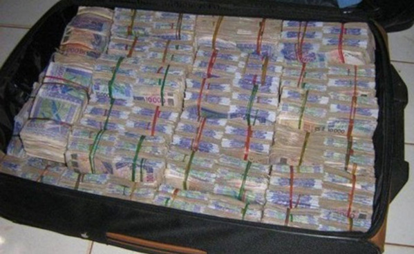 Charlatanisme et escroquerie : Une fille vide le compte bancaire de son père pour des séances de voyance