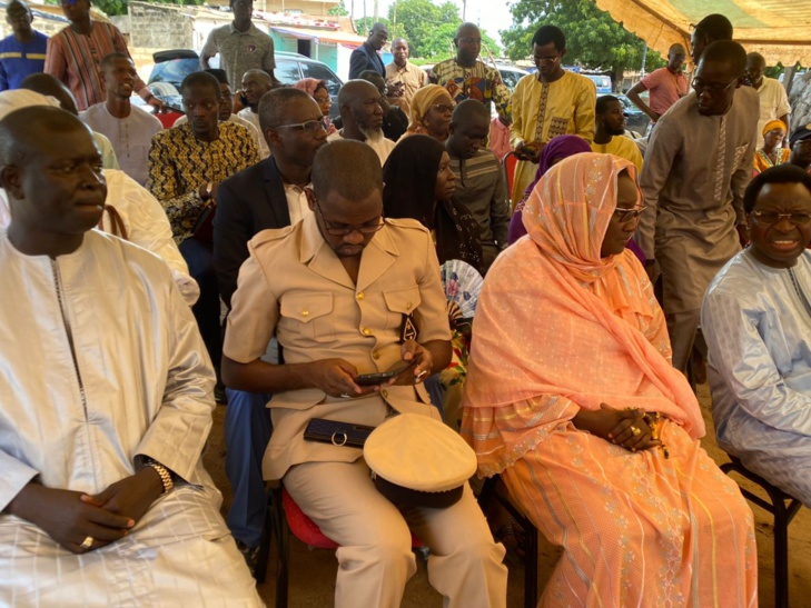 En déplacement à Mbour : Mme Khady Diène Gaye et une délégation gouvernementale, présentent les condoléances aux familles des victimes En déplacement à Mbour : Mme Khady Diène Gaye et une délégation gouvernementale, présentent les condoléances aux familles des victimes