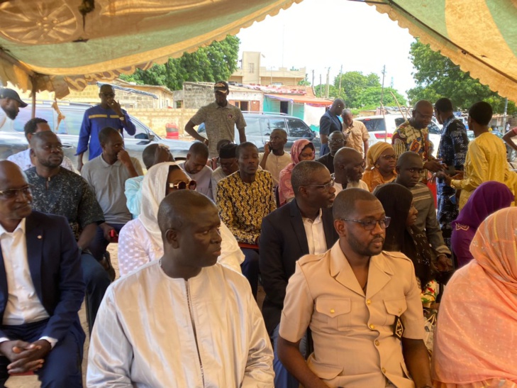 En déplacement à Mbour : Mme Khady Diène Gaye et une délégation gouvernementale, présentent les condoléances aux familles des victimes En déplacement à Mbour : Mme Khady Diène Gaye et une délégation gouvernementale, présentent les condoléances aux familles des victimes