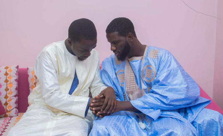 Photos / Tivaouane : Ameth Ndoye chaleureusement accueilli par Serigne Maodo Sy Dabakh et le représentant du Khalife général des Tidianes, Serigne Khafiz Sy Photos / Tivaouane : Ameth Ndoye chaleureusement accueilli par Serigne Maodo Sy Dabakh et le représentant du Khalife général des Tidianes, Serigne Khafiz Sy