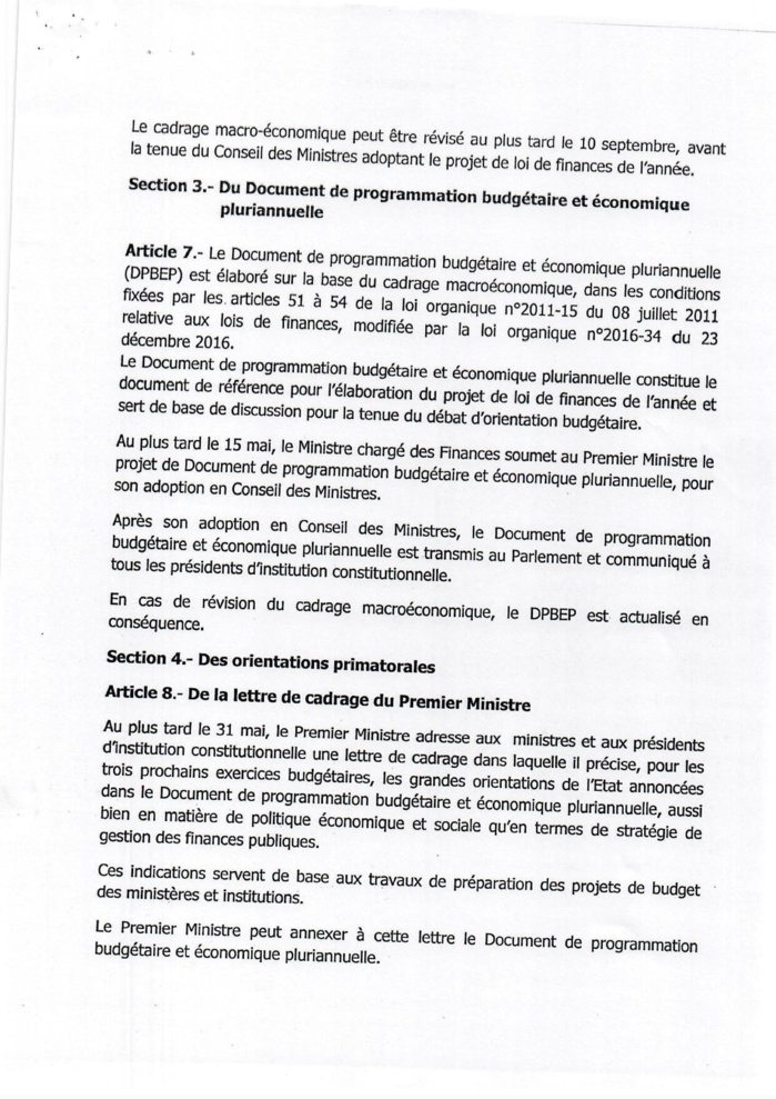 Réponse au journaliste de Walf TV : Cheikh Diba exonéré de toute responsabilité sur les chiffres – Preuve par décret Réponse au journaliste de Walf TV : Cheikh Diba exonéré de toute responsabilité sur les chiffres – Preuve par décret