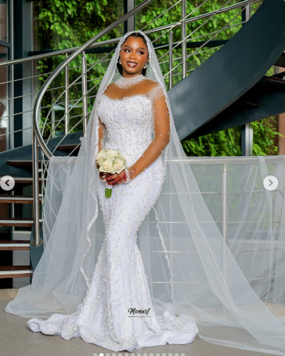 Mariage avec Bril Fight: admirez la magnifique robe de Dieyna Baldé (Photos) Mariage avec Bril Fight: admirez la magnifique robe de Dieyna Baldé (Photos)