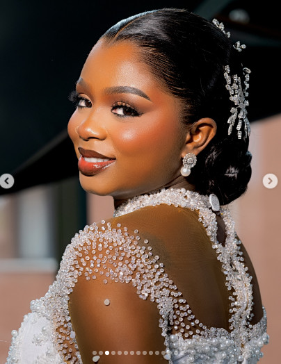 Mariage avec Bril Fight: admirez la magnifique robe de Dieyna Baldé (Photos) Mariage avec Bril Fight: admirez la magnifique robe de Dieyna Baldé (Photos)