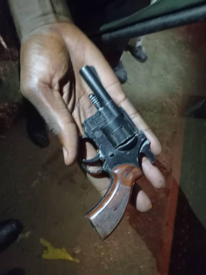 Opération de sécurisation à Keur Massar : 84 interpellations et 18 véhicules immobilisés (Photos) Opération de sécurisation à Keur Massar : 84 interpellations et 18 véhicules immobilisés (Photos)