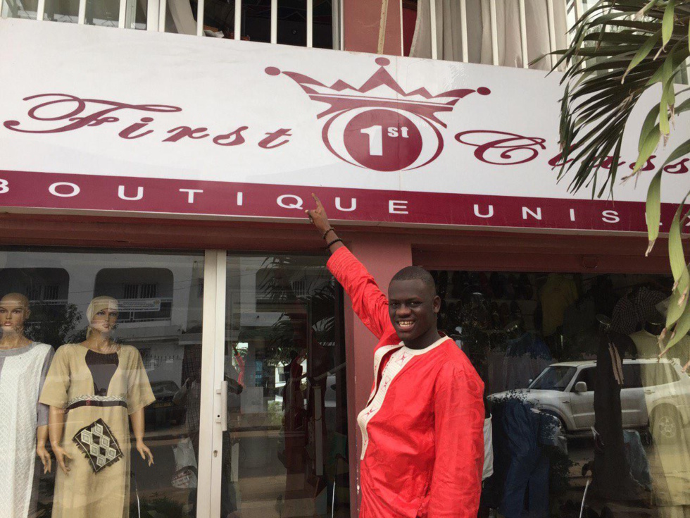 Enfin le secret de Omaro mou Cheikh Béthio et Fafa révélé. Ils s'habillent au Complexe 1st First Class Dakar