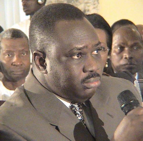 Présentation de condoléances : Macky Sall a rendu visite à Serigne Diop