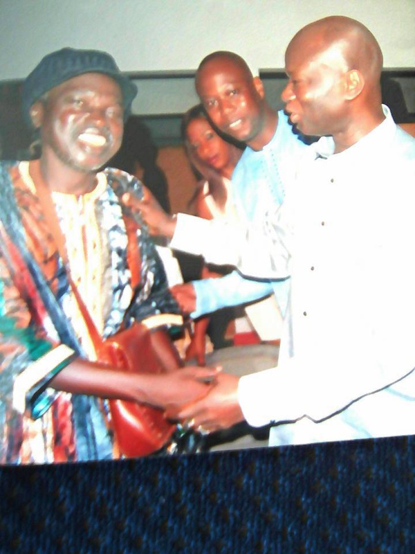 Omar... peiné par le décès de Moussa Ngom, témoigne: " Il était d'une humilité indescriptible (...) Je crois que Moussa Ngom était venu nous dire nous dire : "adieu!" (...) Il m'a confié qu'il allait retourner ce lundi à Banjul (...)"