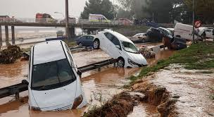 Espagne / Valence sous les eaux: Une catastrophe naturelle entraîne 95 morts et des disparus