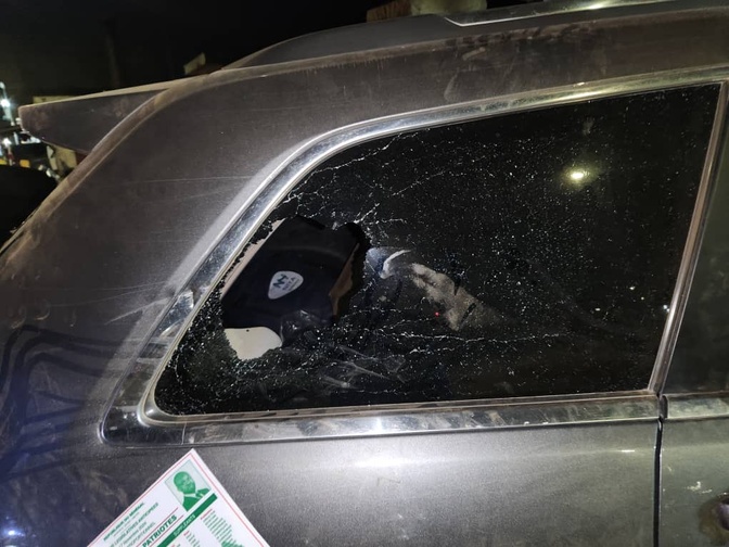 Kébémer / Un convoi de Pastef attaqué : Les militants de Sama Sa Kaddu de Barthélémy Dias, accusés Kébémer / Un convoi de Pastef attaqué : Les militants de Sama Sa Kaddu de Barthélémy Dias, accusés