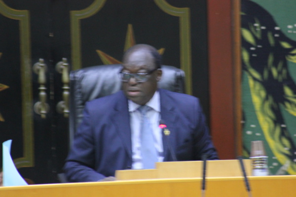 L’Assemblée nationale entre les traditions parlementaires et l’application de son règlement intérieur ( Alioune Souaré, Ancien député )