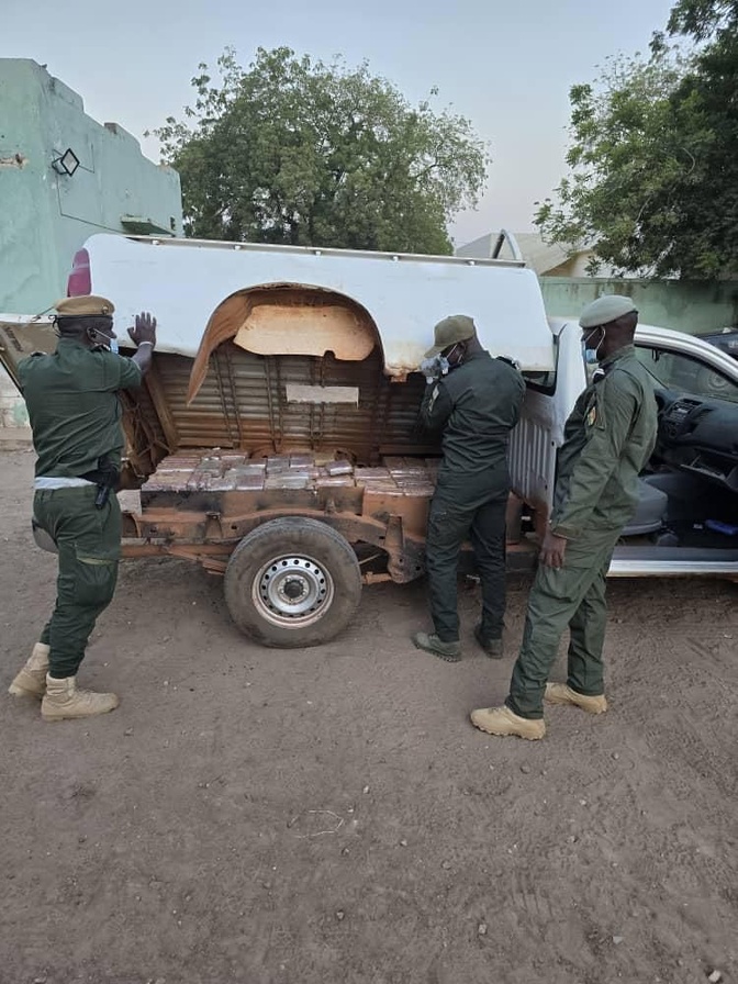 Lutte contre le trafic international de drogue : Saisie d’une importante quantité de cocaïne à Koungheul Lutte contre le trafic international de drogue : Saisie d’une importante quantité de cocaïne à Koungheul