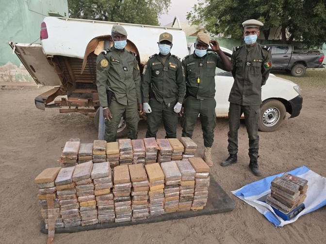 Lutte contre le trafic international de drogue : Saisie d’une importante quantité de cocaïne à Koungheul Lutte contre le trafic international de drogue : Saisie d’une importante quantité de cocaïne à Koungheul