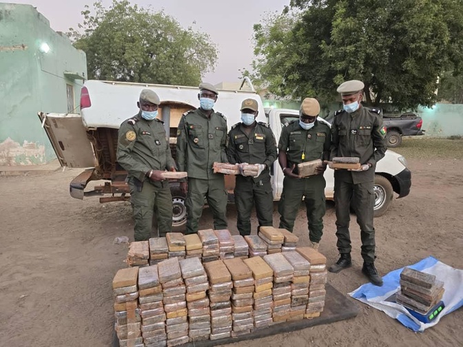 Lutte contre le trafic international de drogue : Saisie d’une importante quantité de cocaïne à Koungheul Lutte contre le trafic international de drogue : Saisie d’une importante quantité de cocaïne à Koungheul