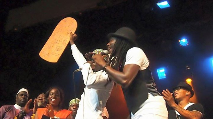 Arrêt sur images: Le cadeau d'anniversaire de  Ndongo J de "Daara ji Family" 