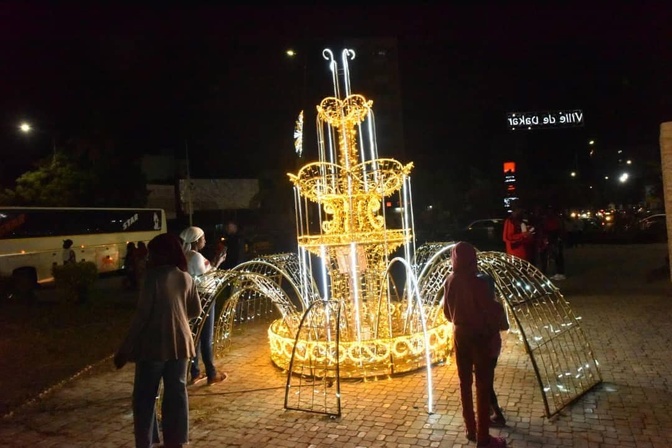 Festivités de fin d’année : Avec Barthélémy Dias en maître d’œuvre, Dakar se pare de lumières pour les fêtes