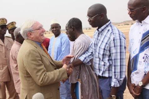 L’Ambassadeur de France au Sénégal, Jean Félix-Paganon et Pape Birama Thiam, Directeur de la Coopération Technique et coordonnateur du PAISD