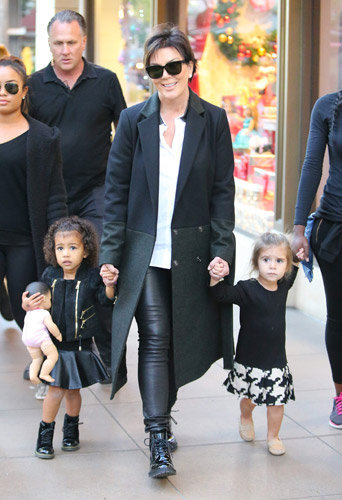 Photos : trop chou, North West et Penelope Disick volent la vedette à Kris Jenner !