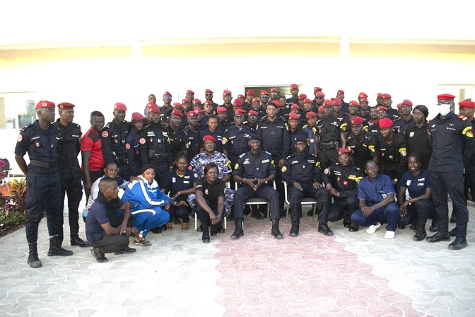 Saint-Louis : Le Directeur Général de la Police Nationale en visite de travail pour renforcer la sécurité Saint-Louis : Le Directeur Général de la Police Nationale en visite de travail pour renforcer la sécurité