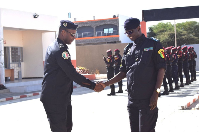 Saint-Louis : Le Directeur Général de la Police Nationale en visite de travail pour renforcer la sécurité Saint-Louis : Le Directeur Général de la Police Nationale en visite de travail pour renforcer la sécurité