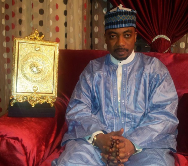 A KHADIMU RASSUL (PSL), LE RECTEUR DE L'UNIVERSITÉ DES PANÉGYRISTES DU PROPHÈTE MUHAMMAD ( PSL )