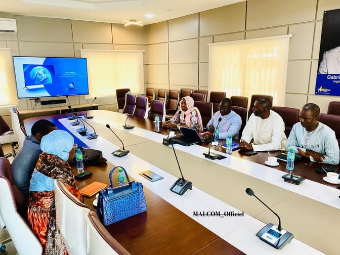 Rufisque : Les Députés Youngaré Dione et Khady Sarr mobilisent l’AGEROUTE pour la réalisation des Autoponts Rufisque : Les Députés Youngaré Dione et Khady Sarr mobilisent l’AGEROUTE pour la réalisation des Autoponts