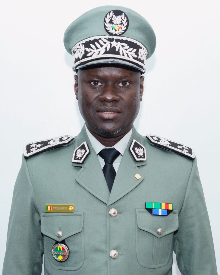 Prise de fonction de Babacar Mbaye à la tête des Douanes sénégalaises Prise de fonction de Babacar Mbaye à la tête des Douanes sénégalaises
