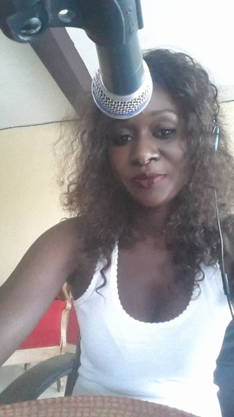 Nancy Eva dépose ses baluchons à Saphir FM !