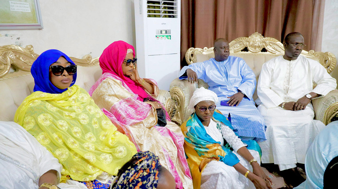 Amadou Bâ en tournée de condoléances : Entre hommage à Youssou N'Dour et recueillement à Touba Amadou Bâ en tournée de condoléances : Entre hommage à Youssou N'Dour et recueillement à Touba