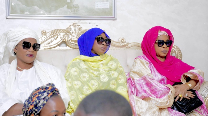 Amadou Bâ en tournée de condoléances : Entre hommage à Youssou N'Dour et recueillement à Touba Amadou Bâ en tournée de condoléances : Entre hommage à Youssou N'Dour et recueillement à Touba