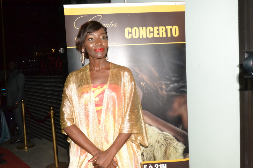 Acte 1 de Concerto de Coumba Gawlo: Les images du spectacle au Duplex By Edgard