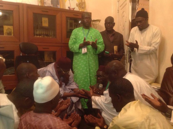 Vidéo-Visite du patron de Rewmi à Tivaouane: Ce que Serigne Abdoul Aziz Al Amine a dit à Idrissa Seck
