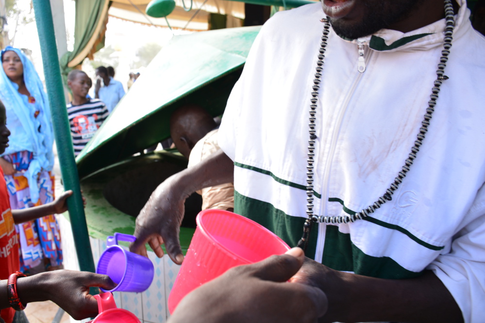 Photos-Médina Baye : La ruée des pèlerins vers le puits de Baye Niasse