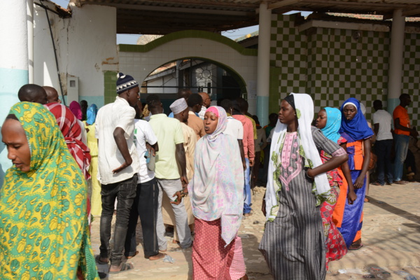 Photos-Médina Baye : Le Ziar des talibés dans la maison de Baye Niasse