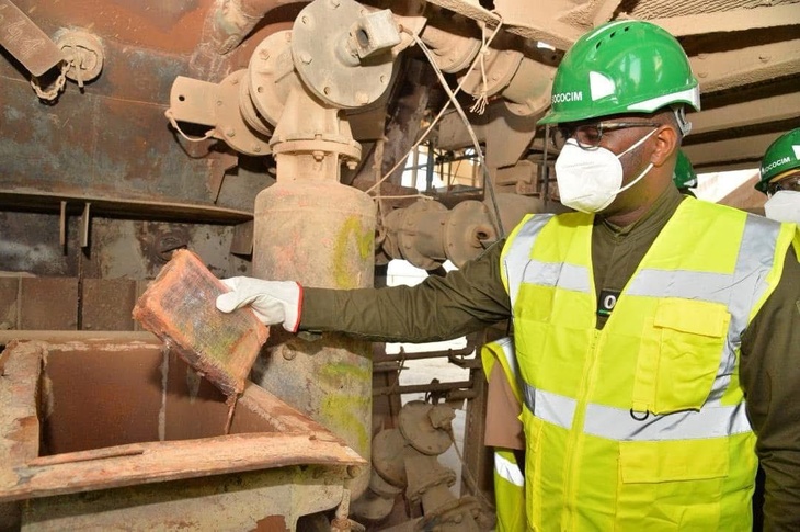 Photos / Lutte contre le trafic international de drogue : 2605,16 kg de cocaïne incinérés dans les fours de la SOCOCIM Photos / Lutte contre le trafic international de drogue : 2605,16 kg de cocaïne incinérés dans les fours de la SOCOCIM