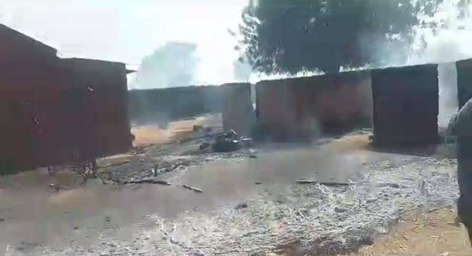 Incendie à Keur Frang (Saly Escale) : 64 concessions ravagées, des pertes matérielles considérables (Images) Incendie à Keur Frang (Saly Escale) : 64 concessions ravagées, des pertes matérielles considérables (Images)