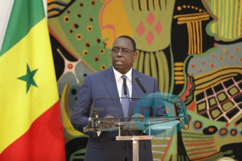 Le Président Macky Sall  reçoit (une seconde fois) les Lionnes du Basket, victorieuses de l'Afrobasket 2015