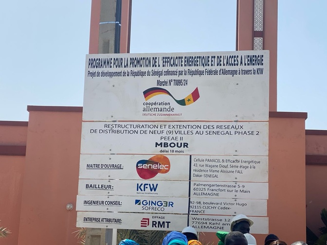 Photos/ Accès universel à l’électricité dans 9 villes du Sénégal notamment Joal, Ngazobil et Pointe-Sarène : Plus de 43 milliards mobilisés Photos/ Accès universel à l’électricité dans 9 villes du Sénégal notamment Joal, Ngazobil et Pointe-Sarène : Plus de 43 milliards mobilisés