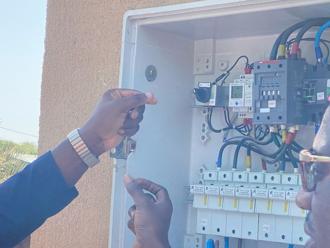 Photos/ Accès universel à l’électricité dans 9 villes du Sénégal notamment Joal, Ngazobil et Pointe-Sarène : Plus de 43 milliards mobilisés Photos/ Accès universel à l’électricité dans 9 villes du Sénégal notamment Joal, Ngazobil et Pointe-Sarène : Plus de 43 milliards mobilisés
