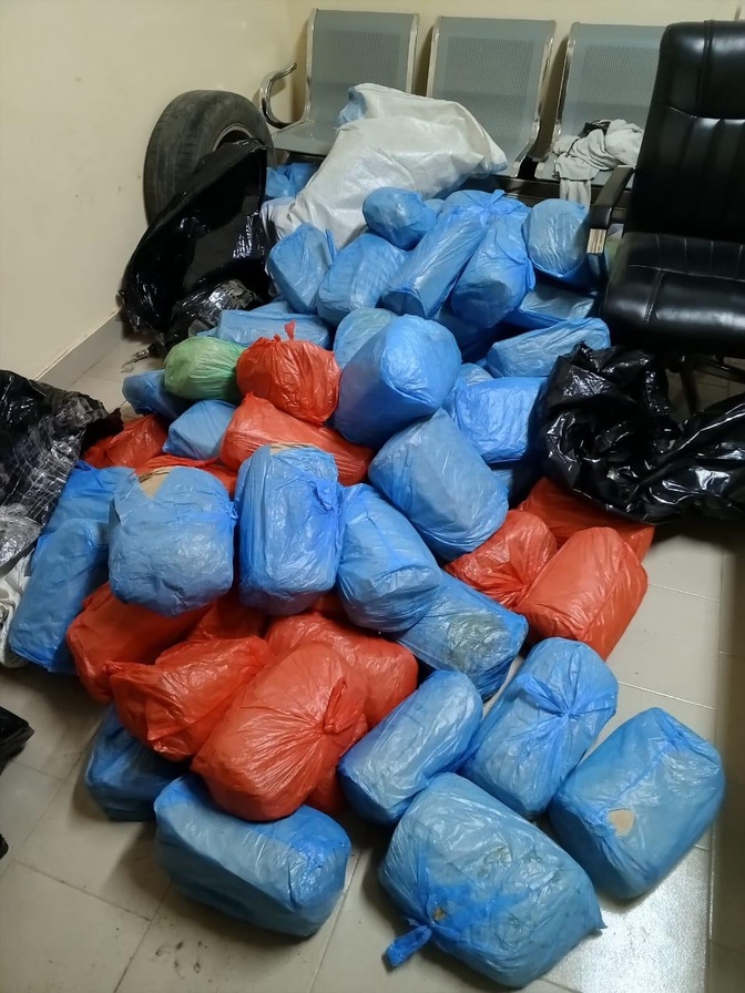 Lutte contre le trafic de stupéfiants : Deux trafiquants arrêtés à Mballing, avec 100 kg de drogue