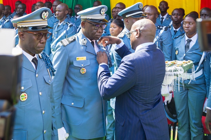 4 avril 2025 : Cérémonie de décoration des agents des Douanes, à la Médaille d’honneur 4 avril 2025 : Cérémonie de décoration des agents des Douanes, à la Médaille d’honneur