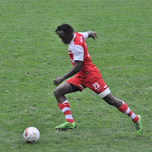 Belgique : Le footballeur sénégalais Souleymane Thiaw, taxé de singe par le maire de la ville et les supporters lors d’un match, va porter plainte.