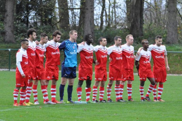 Belgique : Le footballeur sénégalais Souleymane Thiaw, taxé de singe par le maire de la ville et les supporters lors d’un match, va porter plainte.