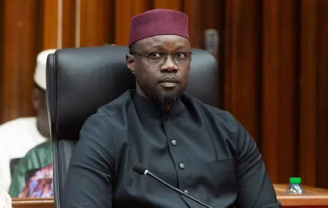 Décès du Khalife général des Layènes : Ousmane Sonko exprime sa vive compassion et annonce le report de son audience parlementaire