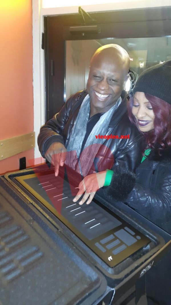 Viviane Chidid au studio "Wonda Music" de Jerry, son producteur international