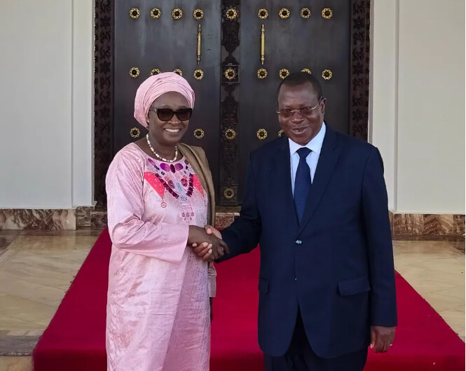 Tournée africaine : Yassine Fall reçue en Ouganda et en Tanzanie Tournée africaine : Yassine Fall reçue en Ouganda et en Tanzanie