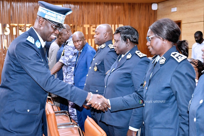 L’Inspecteur Général de Police a reçu la Commission Défense et Sécurité de l’Assemblée nationale (Photos)